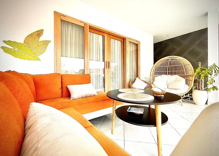 Villa Searra - Ocean Breeze Hideaway
