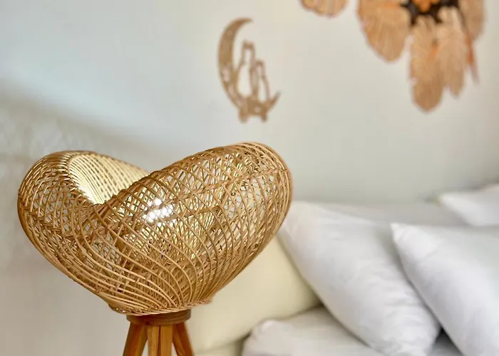 Villa Searra - Ocean Breeze Hideaway