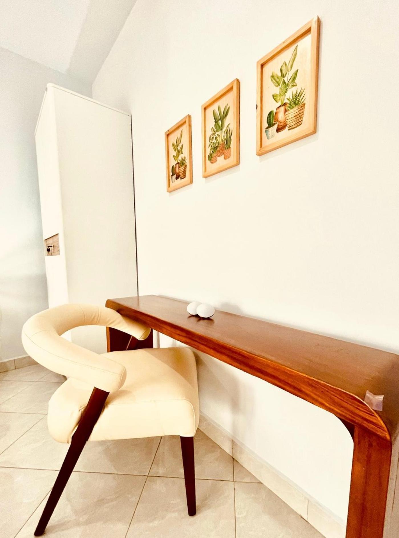 Homestay Searra - Ocean Breeze Hideaway *